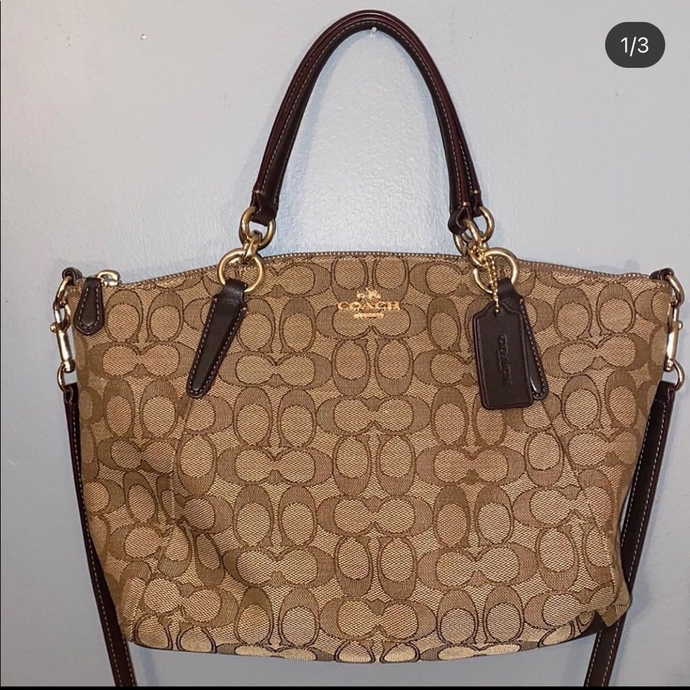 Coach purse. Lightly used.